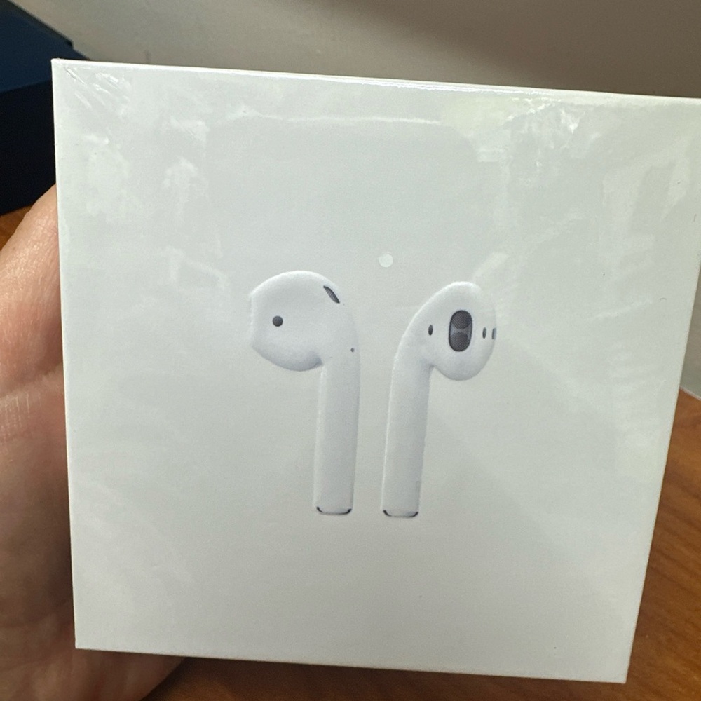 Apple AirPods 2nd Generation